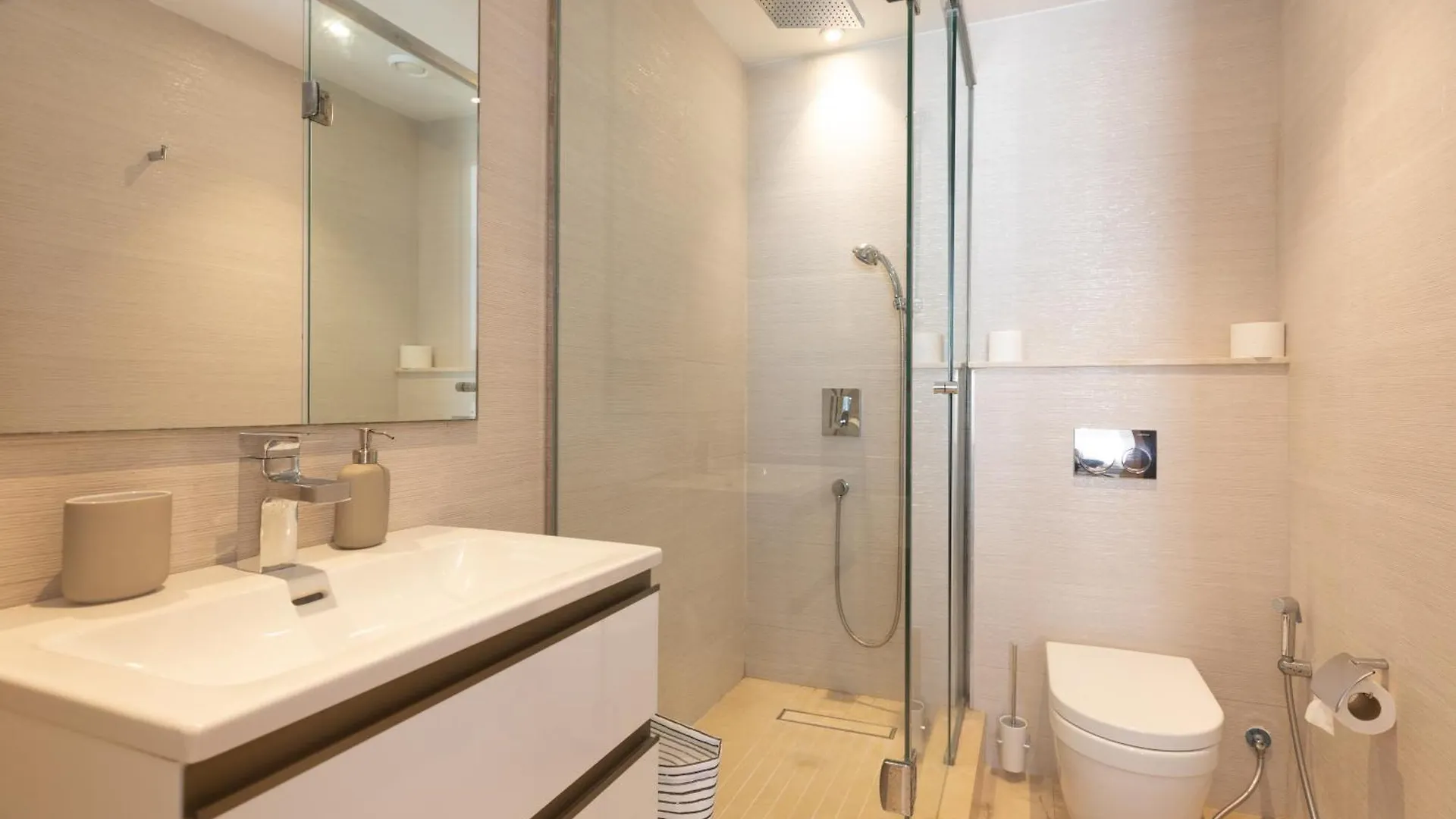 Casa Finance City, Appartement Piscine Et Parking Casablanca